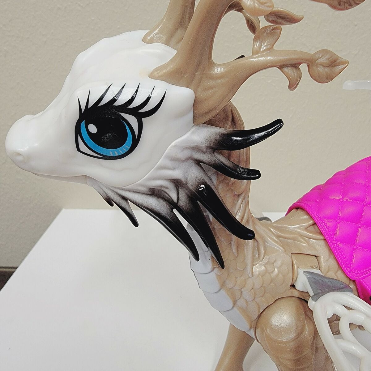 Mattel Ever After High Apple White's Dragon Braeburn