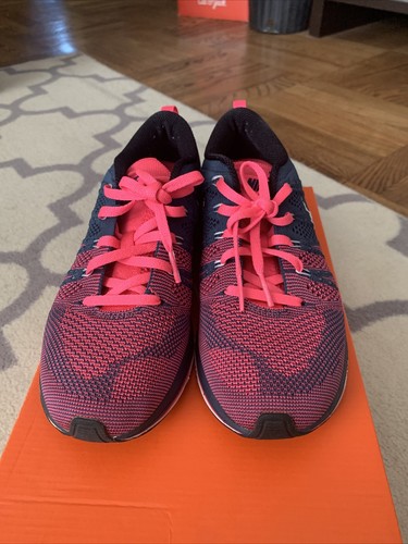 nike flyknit trainer mens pink
