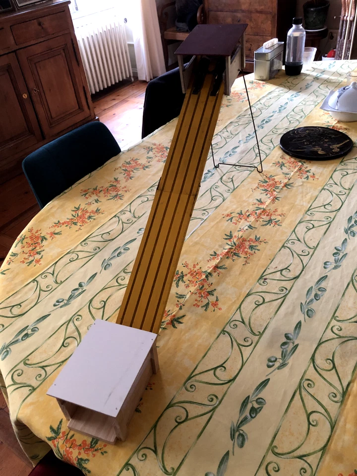 FUNICULAIRE TOLE ET BOIS - Photo 2/4