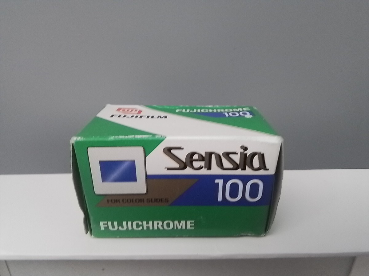 35mm Cameras Fujifilm Sensia 100 Fujifilm Sensia 100,Fujichrome,RA