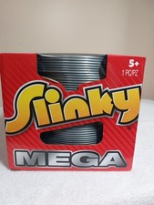 Mega Slinky Oversized Slinky