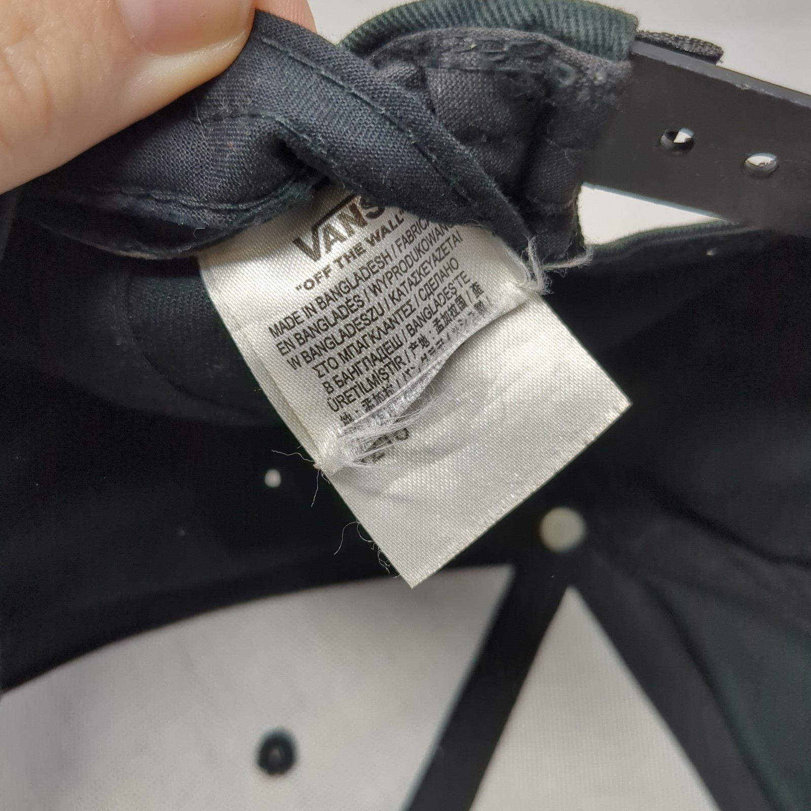 Off The Wall Vans Authentic Snapback Hat Black On… - image 9