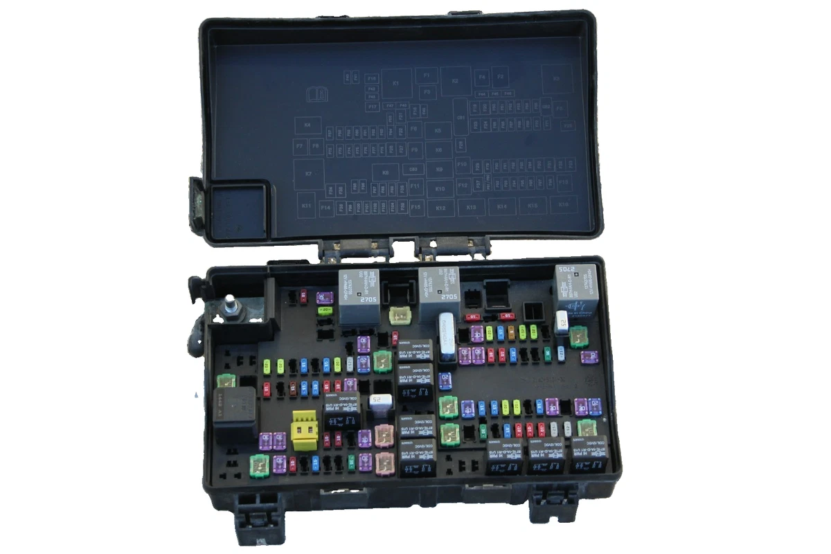 2013-2014 Dodge Ram 1500 Fuse Relay Box Power Distribution TIPM P68089578AD