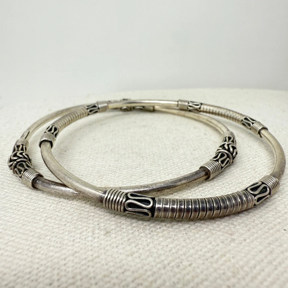 Juego de 2 pulseras vintage de plata de ley Bali Ba Suarti Foto 2 de 4