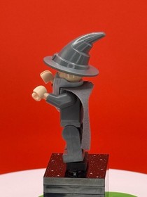 Lego Gandalf the Grey Minifigure Lord of The Rings Hobbit 79010