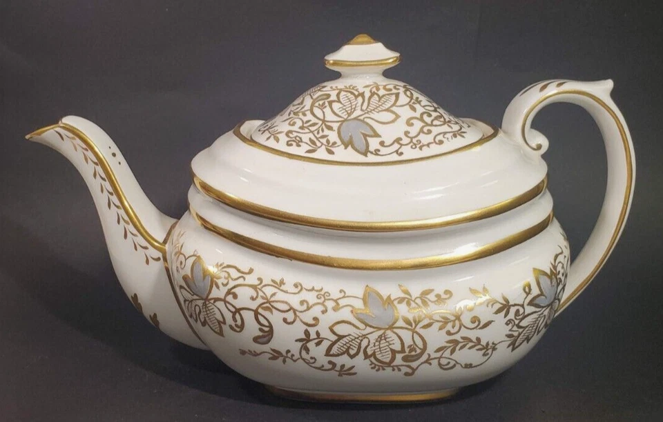 Copelands Grosvenor English Teapot # 9694 Hand Painted Gilt w Gray Leaves - Image 2 of 4