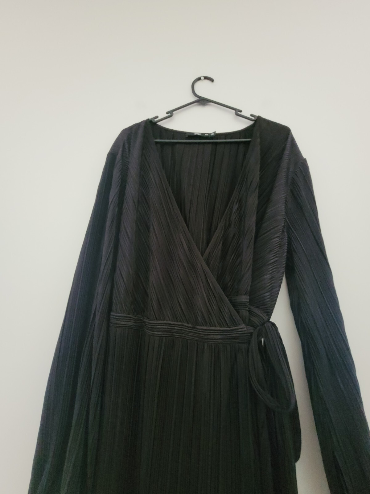 Sportsgirl XXL Black Party Cocktail Formal Dress Stretch Wrap Front