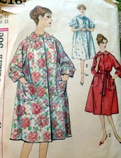 LOVELY VTG 1960s ROBE Sewing Pattern 12/32