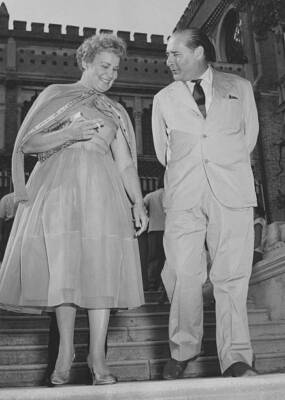 Director Roberto Rossellini actress Shirley Booth pictured atte- 1956 Old Photo