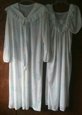 Vtg Peignoir M Nightgown Matching Robe 2 pc Set Ivory Multi Floral Nylon Lace