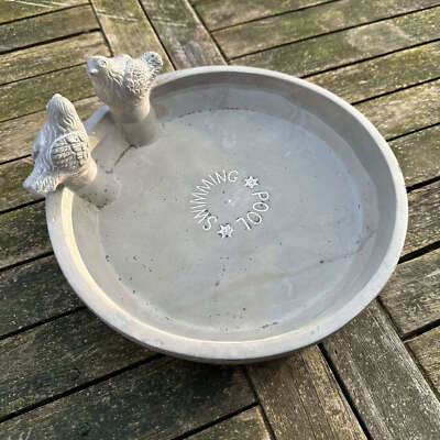 MucHome Vogeltränke Aus Beton - 23.5cm Vogelbad Mit 2 Vögeln Für Garten