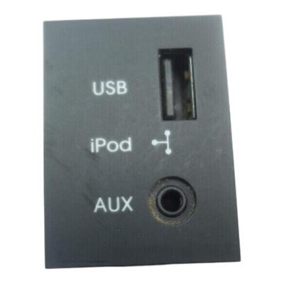 Hyundai ix55 USB AUX Anschluss 96110-3J050 Bj2009