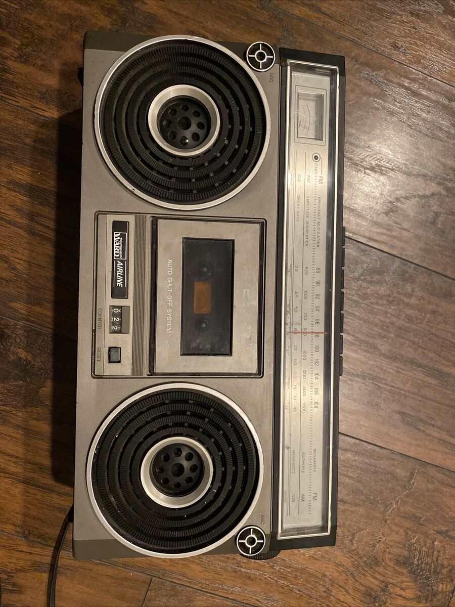 MONTGOMERY WARD AIRLINE GEN 3999A BOOM BOX GETTO BLASTER AM MONTGOMERY WARD AIRLINE GEN 3999A BOOM BOX GETTO BLASTER AM