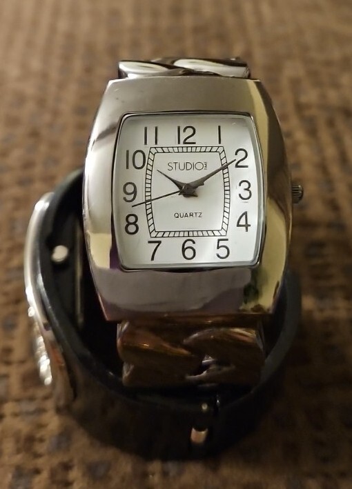 Women's Cuff Watches Rectangular Face: Studio, Ge… - image 3