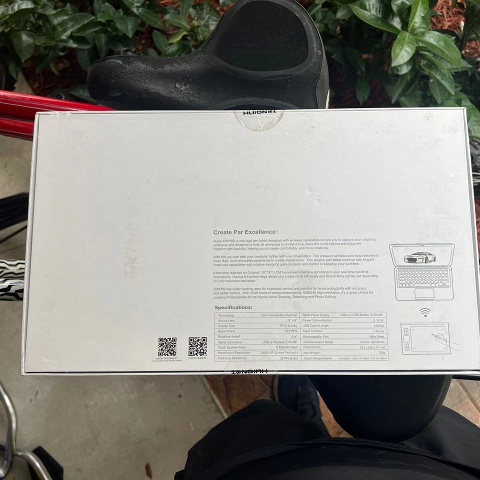 Huion Wireless Graphic Drawing Tablet - DWH69 - Image 2 of 2