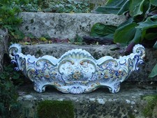 Faïence de DESVRES grande JARDINIERE ou MILIEU DE TABLE décor ROUEN long. 65,5cm