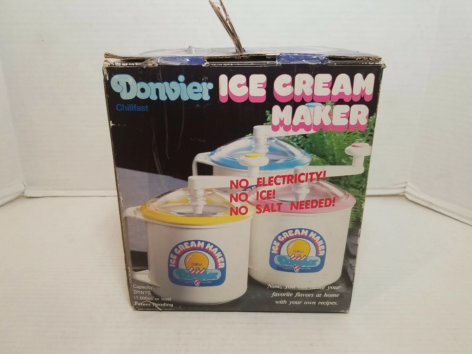 Vintage 2 Pint Donvier Chill-fast Ice Cream Maker Hand-Crank Yellow-Rim 1 Qt