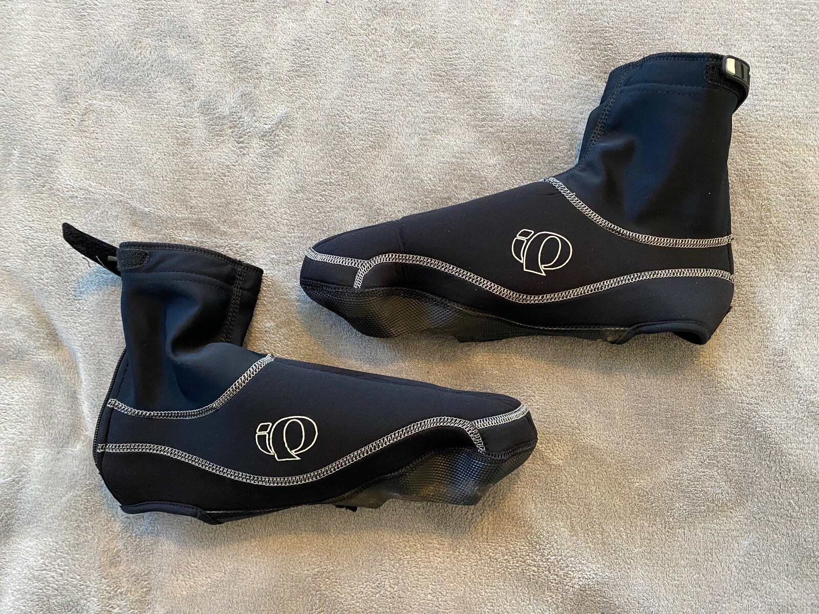 Pearl Izumi Cycling Shoe Covers, Large, Zip Heel, used very good