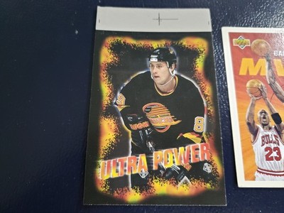 Alexander Mogilny Canuck 1996 - 1997 Ultra Fleer Ultra POWER NO NAME WHITE STRIP
