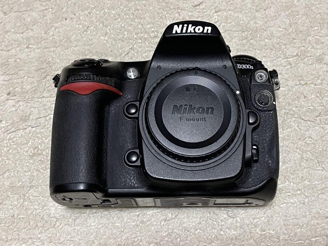Good working condition Nikon D300s digital single lens reflex camera