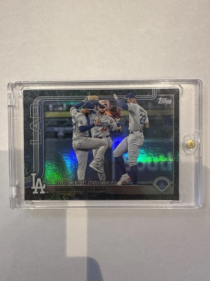 2025 Topps Serie 1 - Dodgers #255 - Entrenamiento de Primavera Negro Foilboard - 1/1 Foto 2 de 4