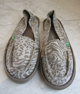 Sanuk Beige/Brown Leopard Denim Slip On Espadrille Shoes Women's Size 8 EU 39