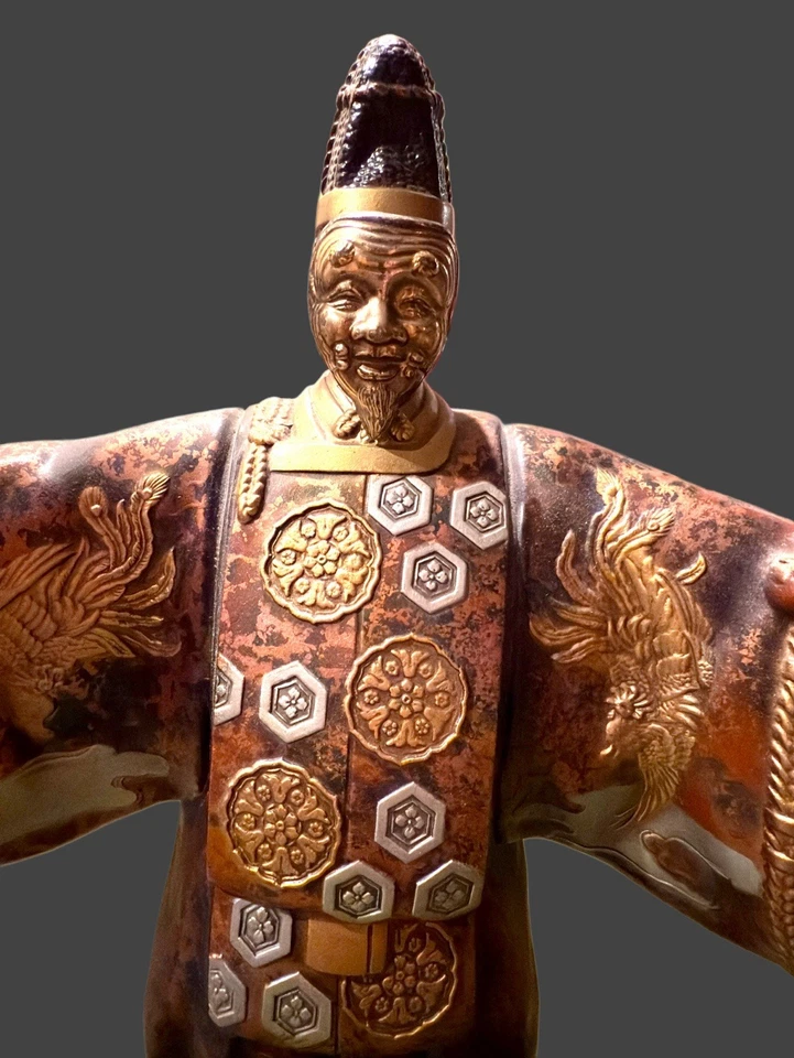 Figura de Bailarina Enmascarada Noh Japonesa De Colección Medallón Fénix Túnica Foto 3 de 4