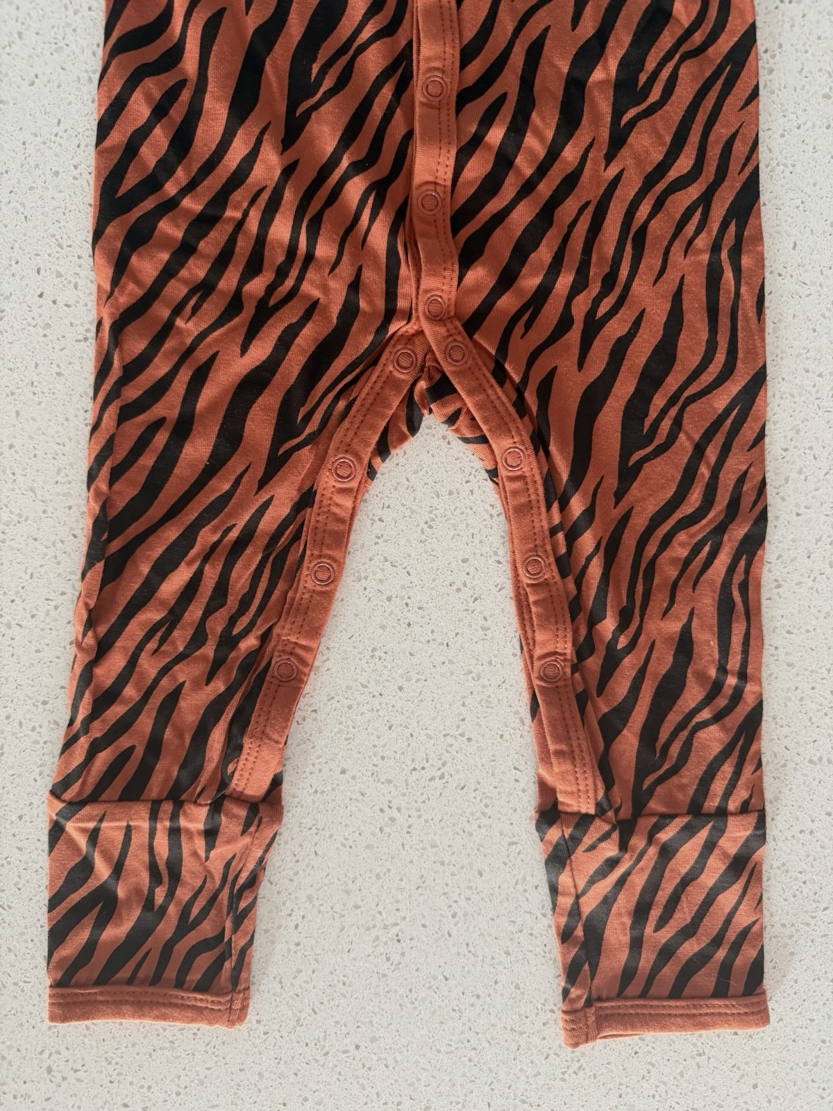 KYTE Tiger Stripe One Piece Costume PJ Long Sleeve Snap Front 6-12 Months  NWT