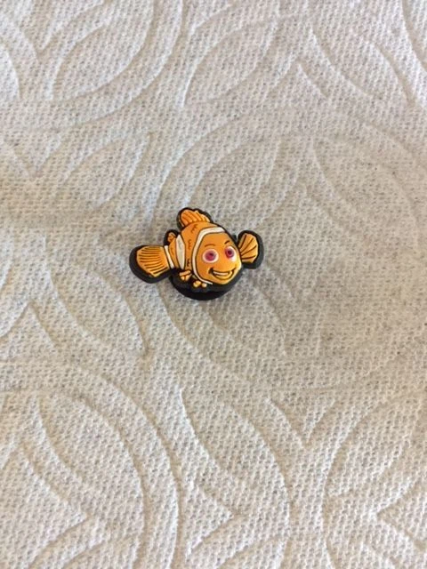 FINDING NEMO JIBBITZ FINDING DORY SHOE CHARMS FITS CROCS FLOUNDER JIBBITZ