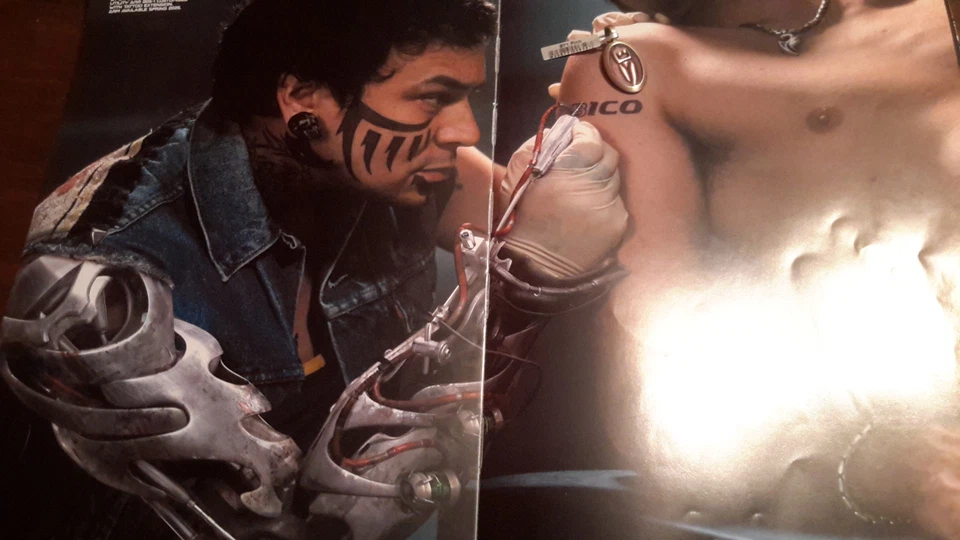 COLGANTE BICO AUSTRALIA NUDE FEMINIDAD PÚRPURA RESINA TRIBAL B71 NUEVO CON ETIQUETAS NUEVO DESNUDO Foto 3 de 4