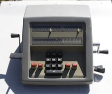 Rechenmaschine Typ: FACIT, 25x15x28 cm, mechanisch, &Auml;vidaberg, Schweden, um 1950