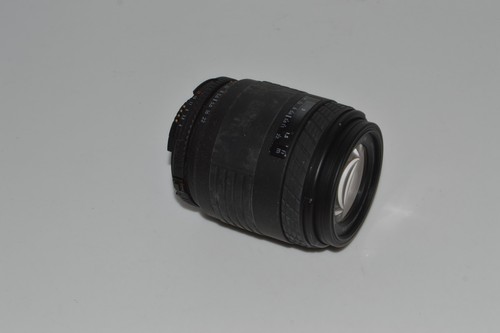 Sigma UC ZOOM 70-210mm 1:4-5.6 Multi-Coated Lens Made in Japan (PVR68)