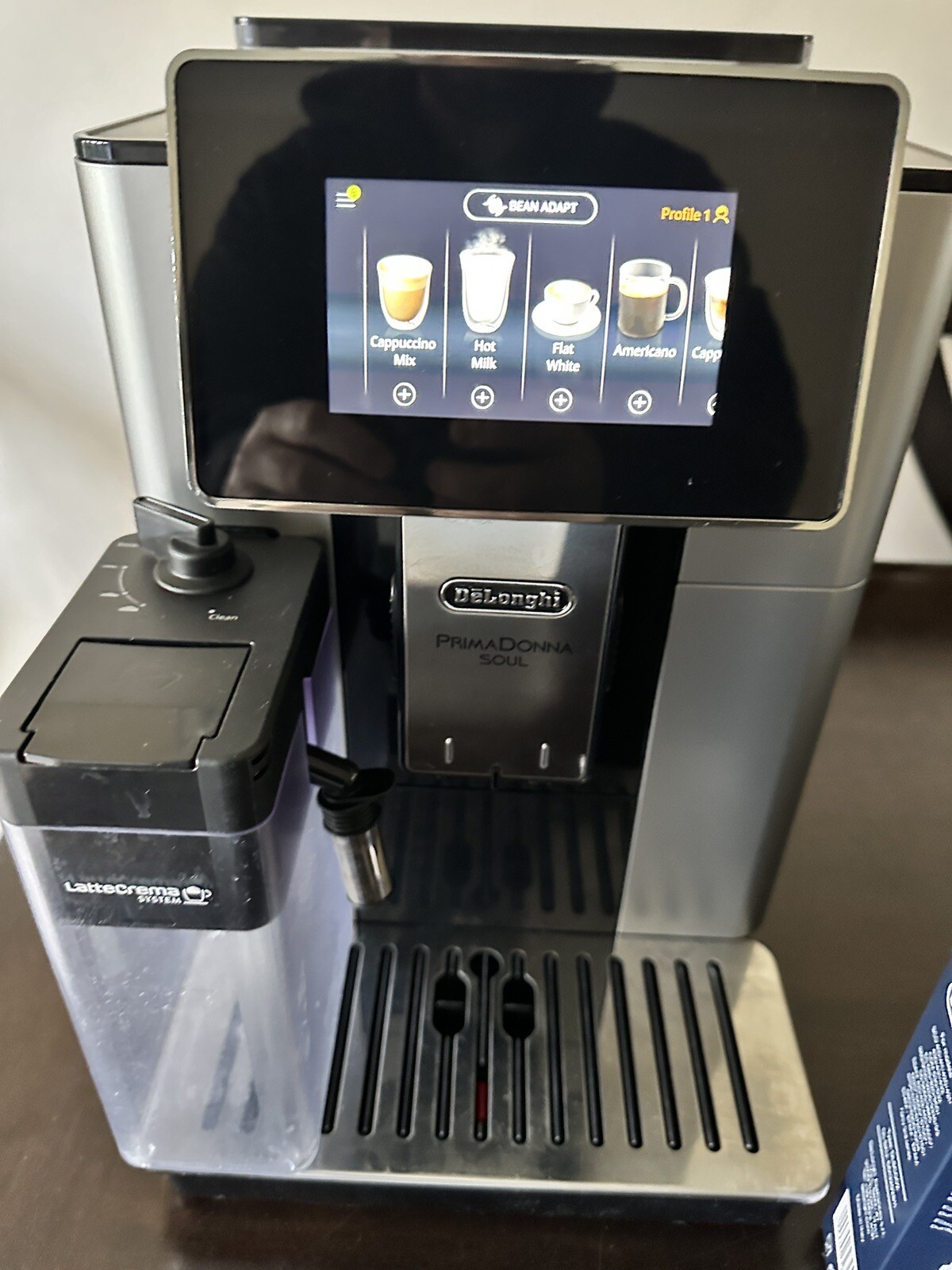 DeLonghi ECAM61075MB 1450W Coffee Machine Prima Donna Soul Black