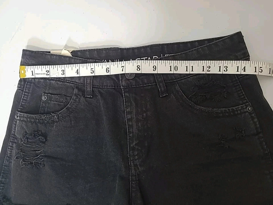Vanilla Star Vintage Festival Short Black Raw Hem Distressd Shorts  Med  Wash 5  - Image 4 of 4