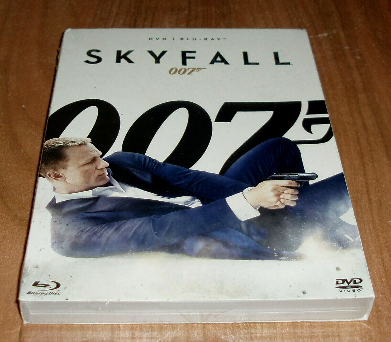 SKYFALL BLU-RAY+DVD NUEVO JAMES BOND 007 SLIPCOVER ACCION (SIN ABRIR) R2