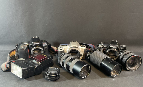 Cameras - Lens - Flash (Canon, Nikon, Minolta) - For Parts & Repair - Lot of 8