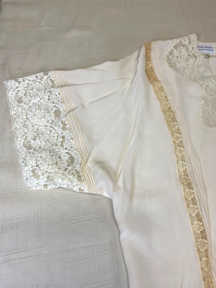 Blusa Top Vintage Henri Bendel Seda Encaje Inglaterra 100% Seda Marfil Talla Única Foto 2 de 4