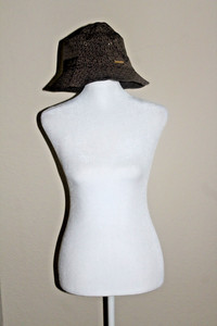 Stylish Michael Kors Women's MK Monogram brown Logo Bucket Hat. One size. 