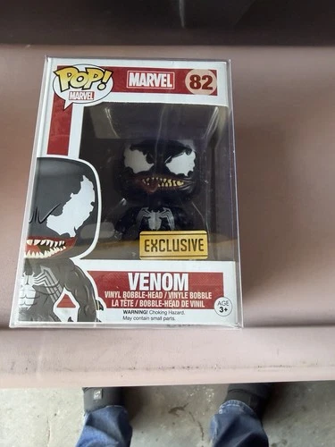 FUNKO Pop! Vinyl Marvel Venom #82 Walgreens Exclusive Vinyl Bobblehead