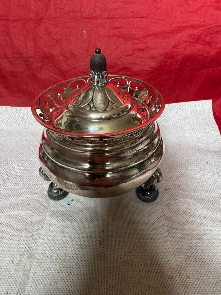 Picture 1 of 11