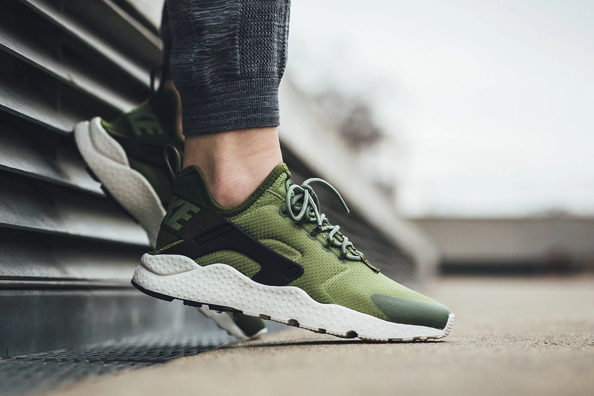 Women's Nike Huarache Run Ultra (819151-303) PALM GREEN