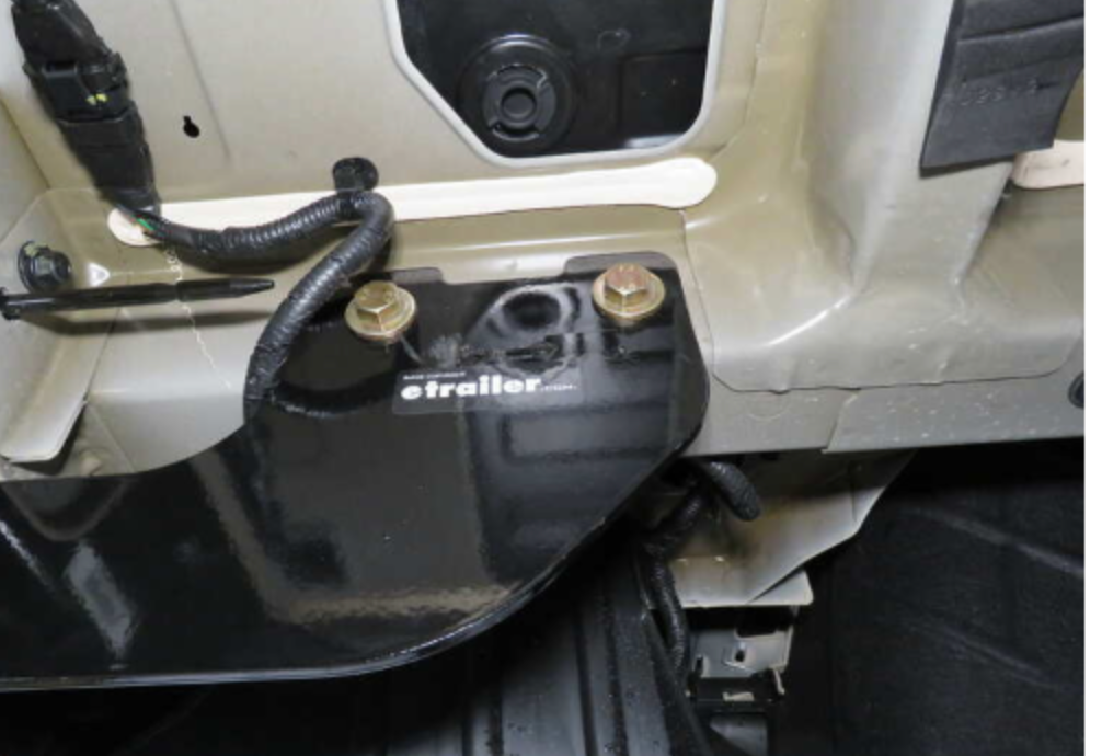 For Hyundai Santa Cruz 22 Trailer Hitch Class 3 Square Concealed