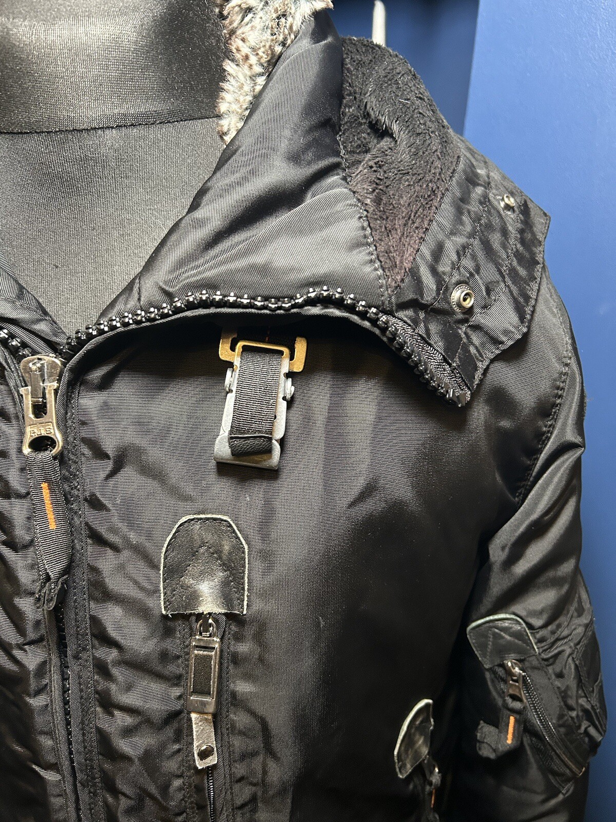 Parajumpers Gore-Tex Down Masterpiece Series Gobi Flight Hooded Coat Mens Small image 4