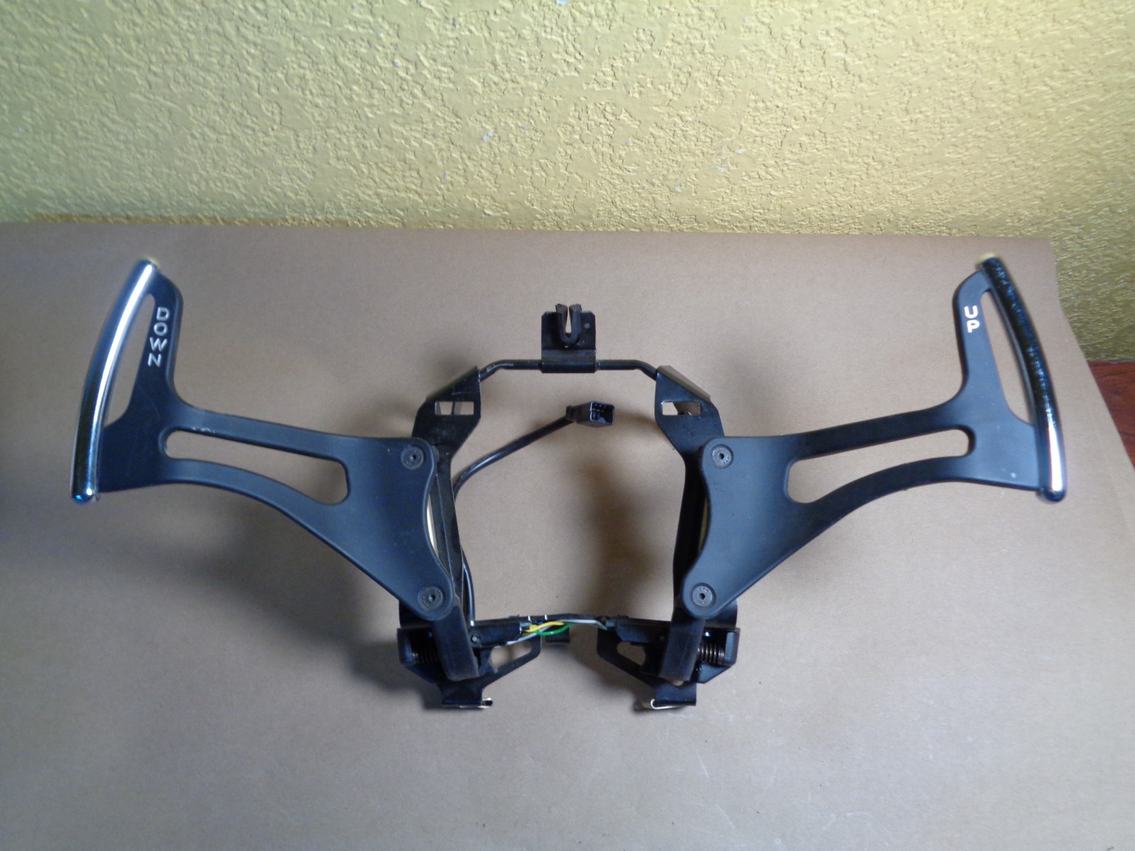 Maserati Quattroporte Paddle Shifter Lever Set PartF # 201542