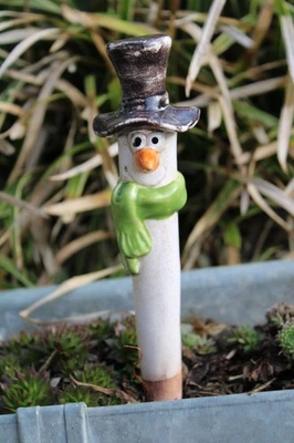 Topfstecker Schneemann aus Keramik, Höhe 23 cm, Hutdurchmesser 5 cm - Bild 1 von 4
