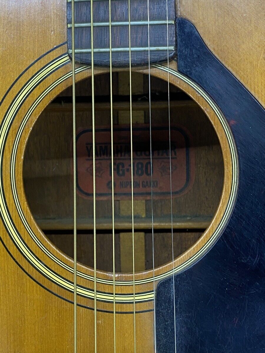 Yamaha FG-180 Vintage Acoustic Guitar 1970s Red Label Yamaha FG-180 Vintage Acoustic Guitar 1970s Red Label