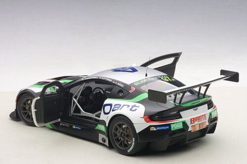 AUTOart - Aston Martin Vantage V12 No 97 3rd 12h Bathurst 2015 - Scale 1:18 - Picture 5 of 10