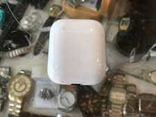GENUINE APPLE AIRPOD A1602 LIGHTNING CHARGE CASE 