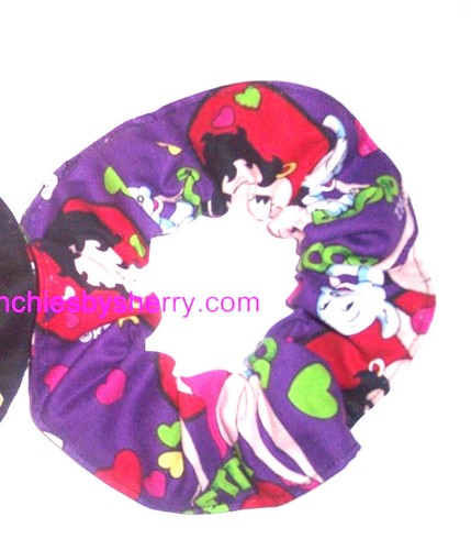 Hair Scrunchie Licensed Print Fabric Scrunchies by Sherry - Imagen 76 de 76