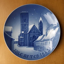 Bing & Grondahl 1943 Christmas plate~Ribe Cathedral~WWII~Denmark~Pristine